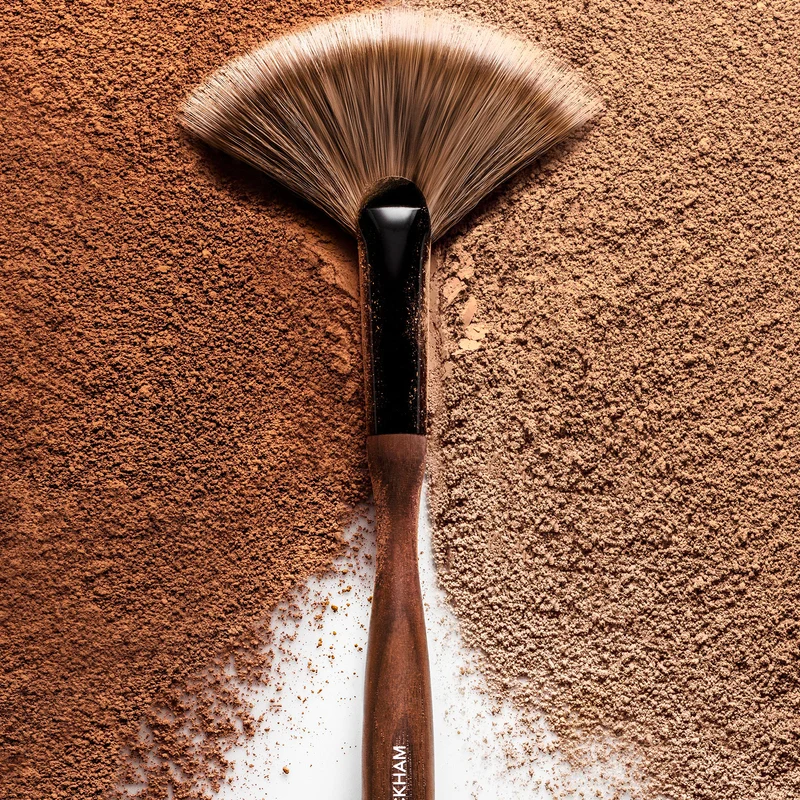 14. Fan Brush