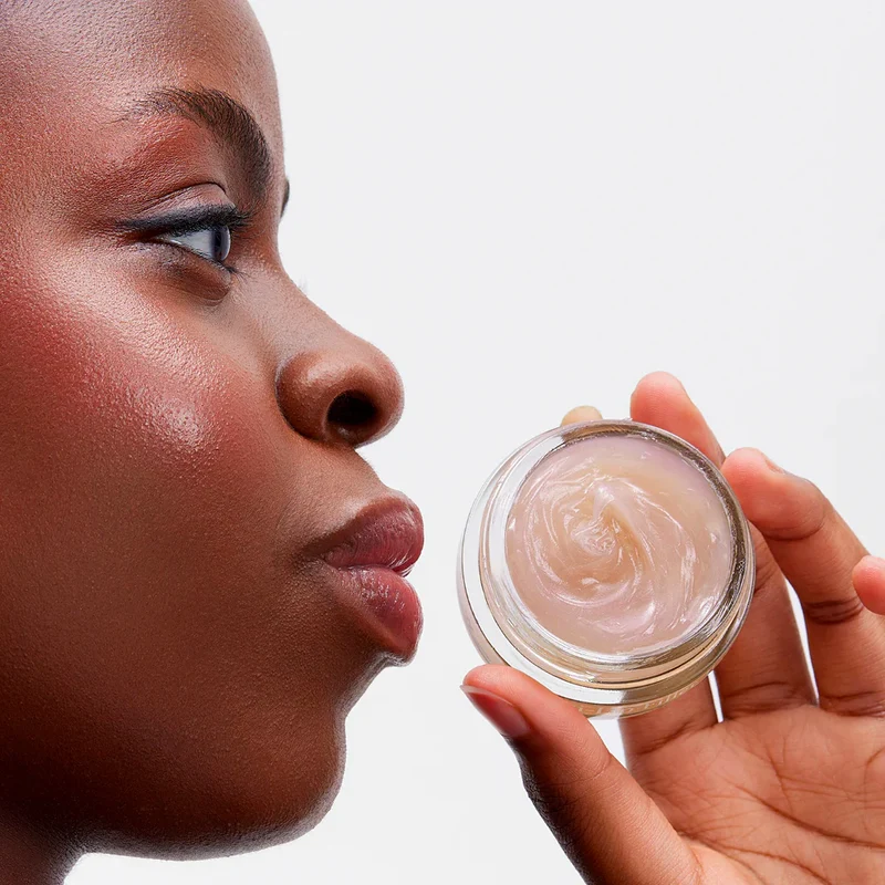 Glossy Lip Line Eraser
