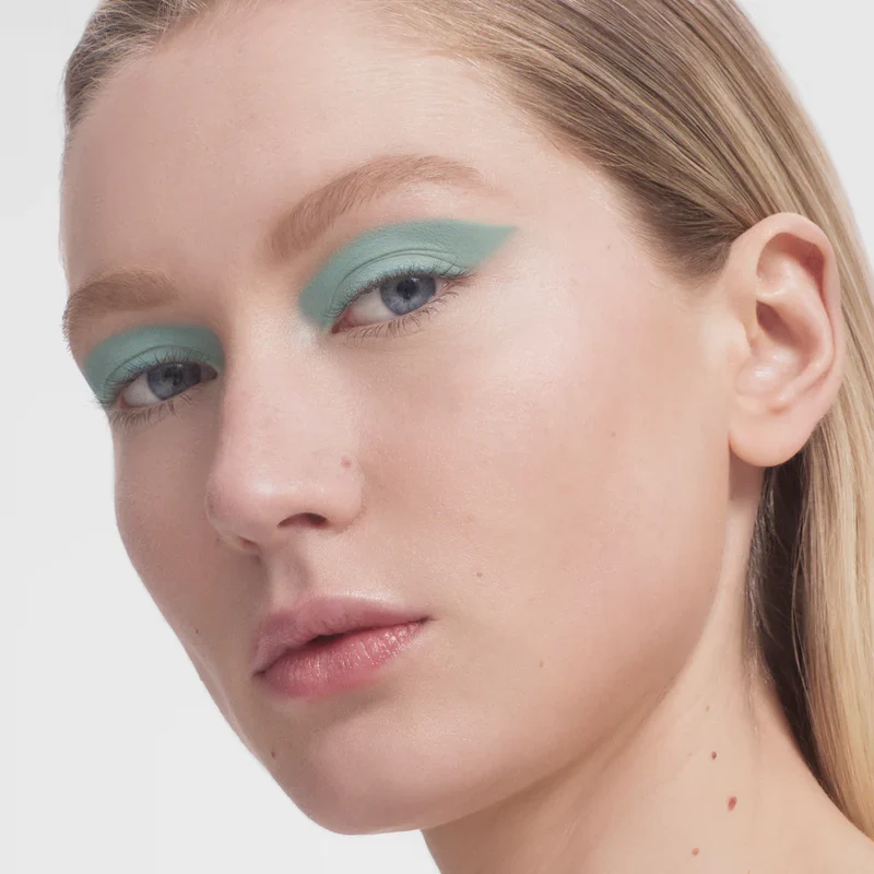 Satin Kajal Liner