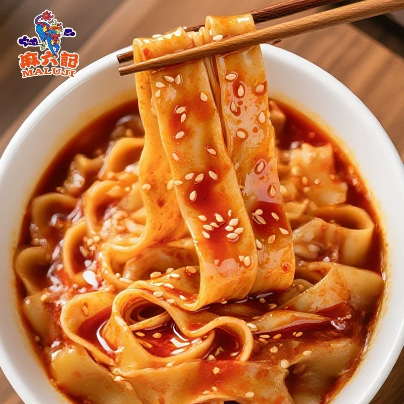 [Self-operated] MALUJI (麻六记) Lava Potato Noodles 242g Bucket Packaging - No Cooking Required, Instant Fresh Wet Noodles, Self-Heating, Convenient Late Night Snack