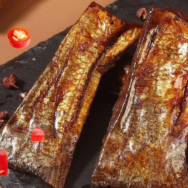 [Self-operated] Spicy Fish Tail with Missing Teeth (20 packs, 300g) - Hunan Specialty, Authentic Spicy Flavor, Satisfying Cravings