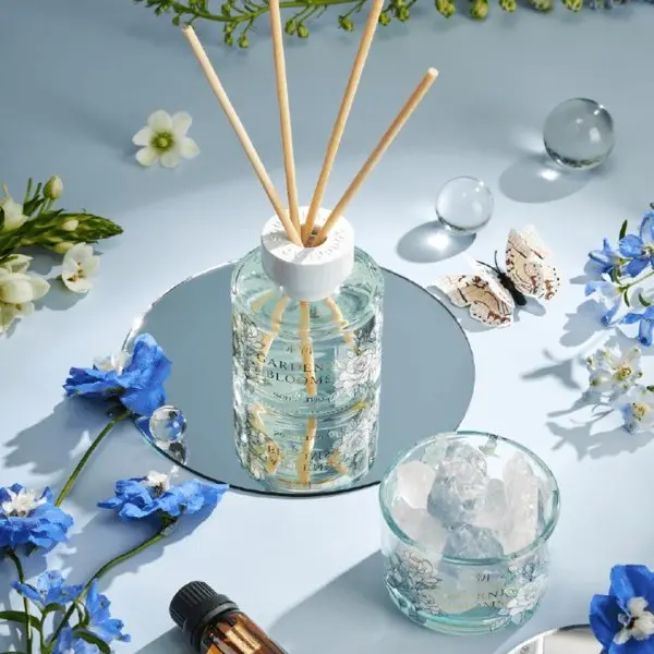 [Self-operated] Song Chao Floral Realm Series Flameless Aromatherapy Gardenia Fresh Floral Scent 120ml Air Freshener Balm Essential Oil Fragrance Flameless Diffuser Room Diffuser Air Freshener Fragrance Stick