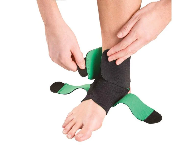 Mueller Fussgelenkbandage Greenline, schwarz, Universalgrösse