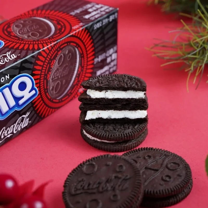 [Self-operated] China Oreo Korean version cream sandwich biscuits Coca-Cola flavor 80g breakfast food snacks casual office dessert