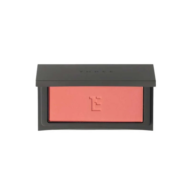 [Self-operated] Japan THREE Honey Light Contouring Monochrome Blush #13 She Comes ln Colors She brings color 4g Brightens skin tone, easy to color, lasting color, modifies contours