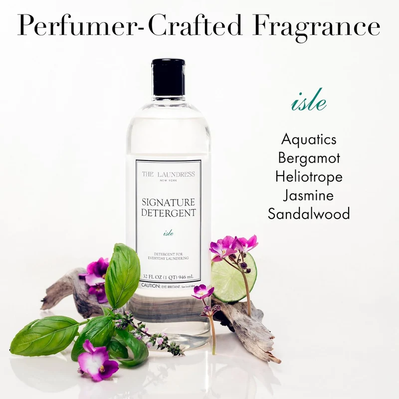 [Self-operated] THE LAUNDRESS Signature Isle Classic Laundry Detergent, Coastal Inspiration Scent, 946ml (32 fl.oz). Concentrated laundry detergent, powerful stain removal, color protection, fabric care, long-lasting island fragrance.