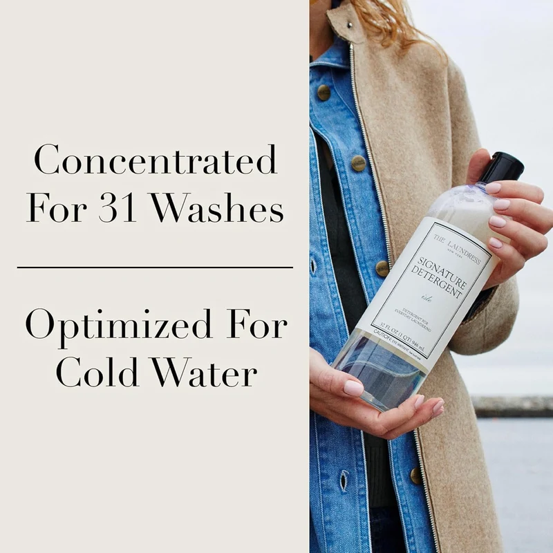 [Self-operated] THE LAUNDRESS Signature Isle Classic Laundry Detergent, Coastal Inspiration Scent, 946ml (32 fl.oz). Concentrated laundry detergent, powerful stain removal, color protection, fabric care, long-lasting island fragrance.