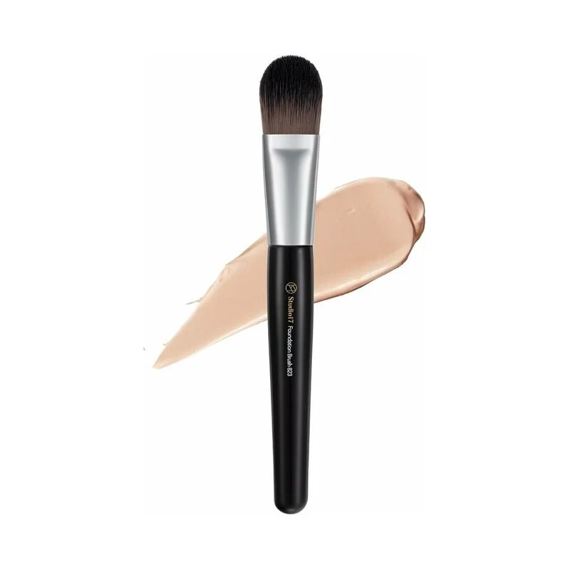 [Self-operated] Korean Studio 17 Foundation Brush #823 (1 piece) - A makeup helper and tool that can be used to apply concealer and precisely cover blemishes such as dark circles and acne scars.