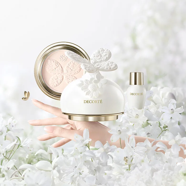 [Self-operated] Cosme Decorte Japan Domestic Version 2025 Christmas Limited Edition Eternal Wishing Loose Powder Butterfly Dance 18gx2 (with refill) Setting Powder, Fine, Moisturizing, Skin-Nourishing, Waterproof Gift