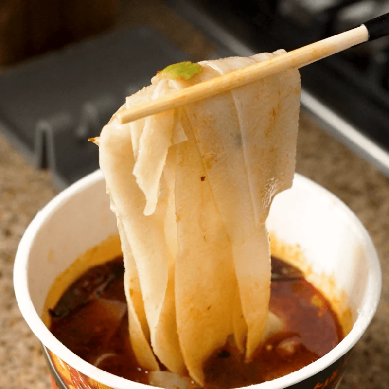 【Self-operated】China JINMAILANG Jinmailang Anhui Banmian Spicy Beef Noodle Bucket 137g 0 Fried Two Finger Wide Noodle Instant Noodle