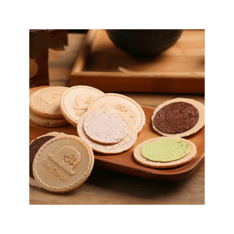 [Self-operated] Japanese AKAIBOHSHI Red Hat Red Box KUKKIA French Chocolate Cream Sandwich Pancakes Matcha Chocolate Strawberry Cocoa Milk Mixed Flavor 12 Pieces 93.6g 4 Flavors French Wafer Sandwich Pancakes
