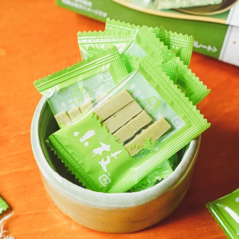 [Self-operated] Japan MORINAGA Morinaga Matcha Season Series Sprig Crispy Chocolate Bar Matcha Cheesecake Flavor 110g Dessert Snack Chocolate Snacks