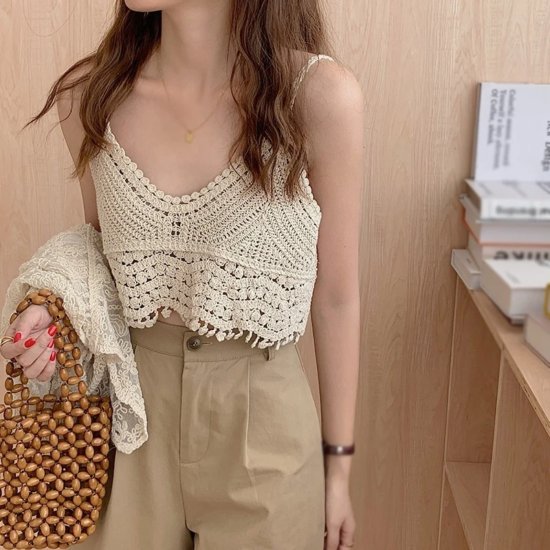 [US Warehouse] Korean-style sweet knitted camisole, crochet V-neck sleeveless spaghetti straps, hollow navel top