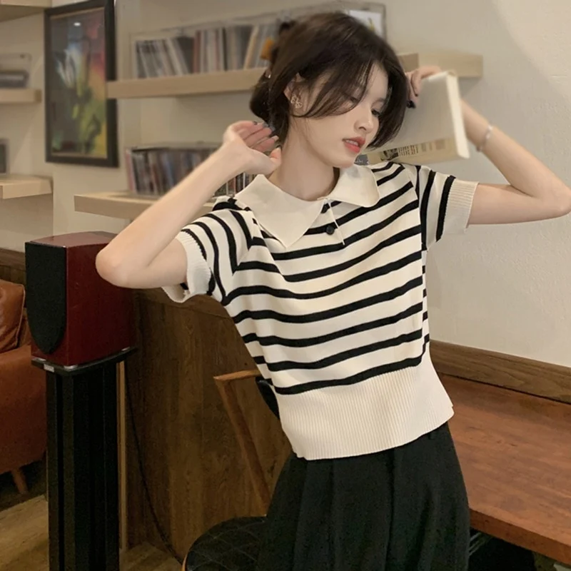 [US Warehouse] Women's Retro Striped Lapel Slim Fit Top Casual Short Sleeve Knitted Shirt