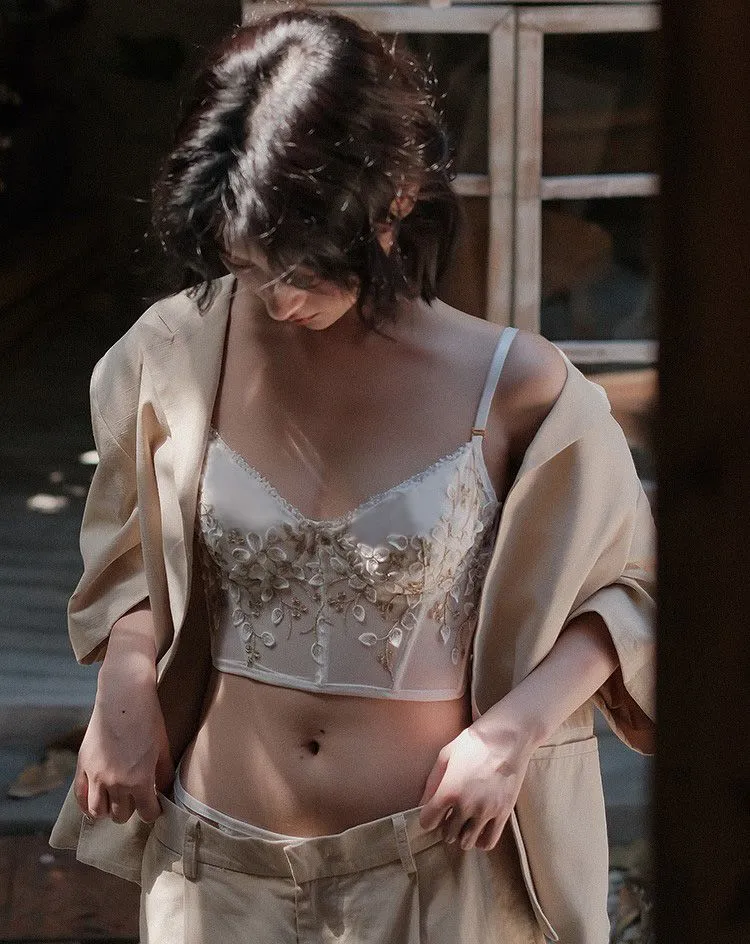[Self-operated] Floral embroidered corset + panties set