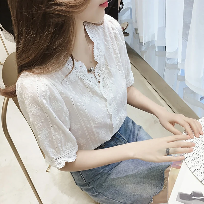 [US Warehouse] Lace Hollow Sweet Girl Loose White Shirt Women's V-neck Half Sleeve Shirt Office Ladies