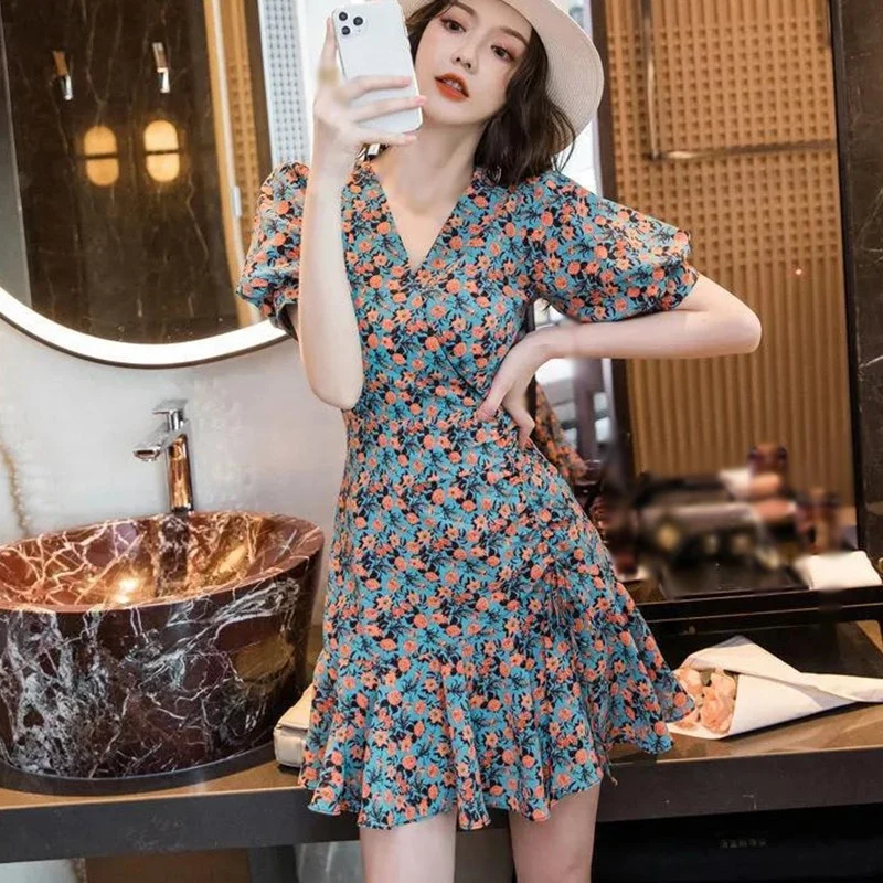 [US Warehouse] New summer casual floral women's clothing, cute puff sleeves, elegant thin first love skirt with leaves, student waist skirt