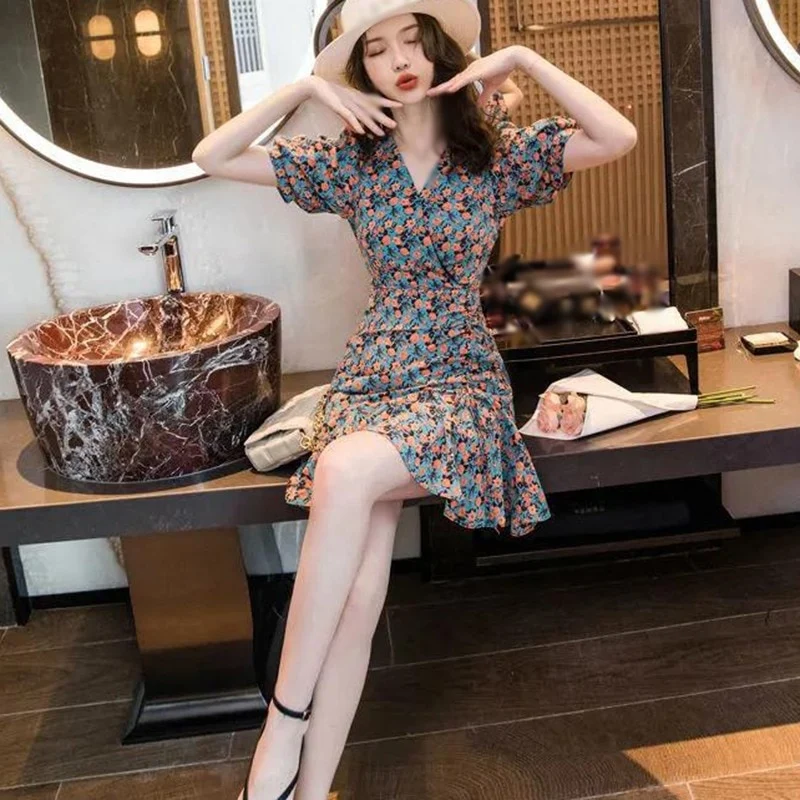[US Warehouse] New summer casual floral women's clothing, cute puff sleeves, elegant thin first love skirt with leaves, student waist skirt