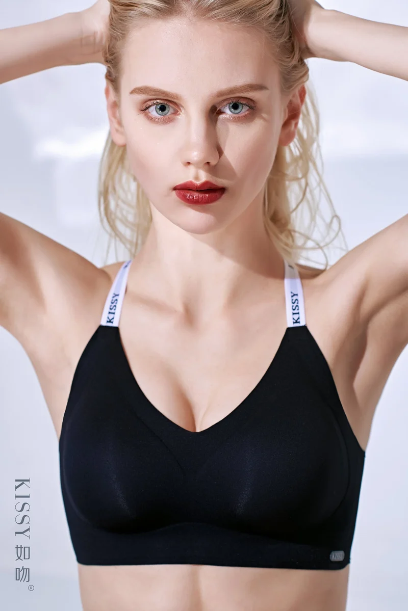 [Self-operated] Chinese KISSY, sling style, wire-free, traceless underwear, cross sling style, push-up sports bra, comes with panties and breast pads, multiple colors available