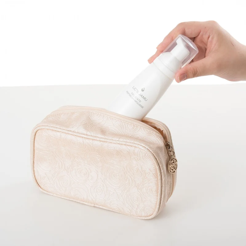 [Self-operated] Japanese LOVECOSME LC brand Aikamu Private Parts Cleansing and Care Mousse 70ml No-rinse cleans private parts to remove odor and dirt