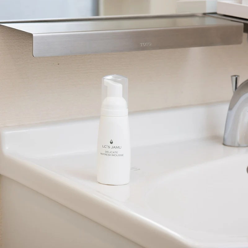 [Self-operated] Japanese LOVECOSME LC brand Aikamu Private Parts Cleansing and Care Mousse 70ml No-rinse cleans private parts to remove odor and dirt