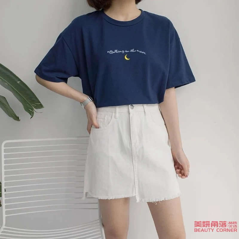 [Self-operated] Women's embroidered short-sleeved T-shirt INS moon embroidered short-sleeved top