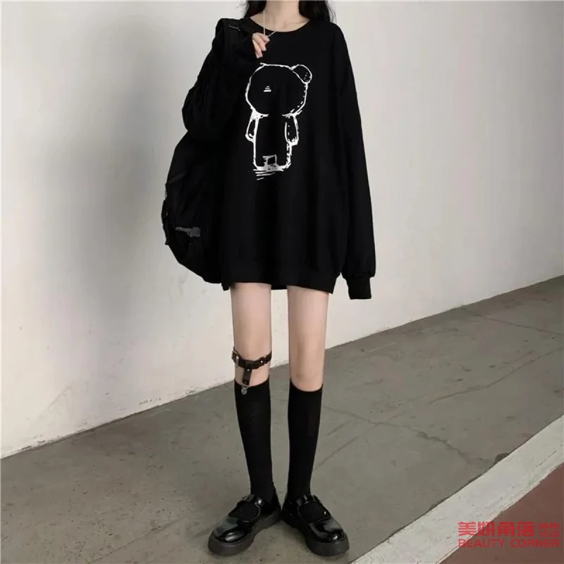 [Self-operated] Round neck petrified bear top INS trendy bear round neck coat