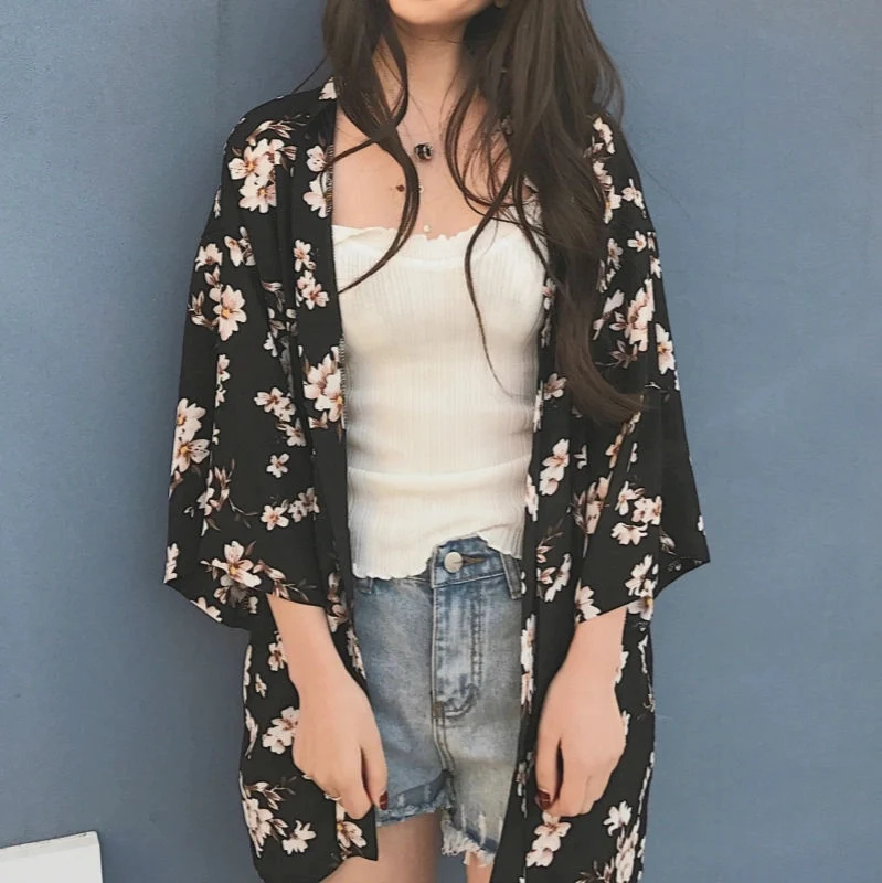 [Self-operated] Japanese-style Japanese-style front cardigan and kimono jacket, cute and sweet outer coat for women