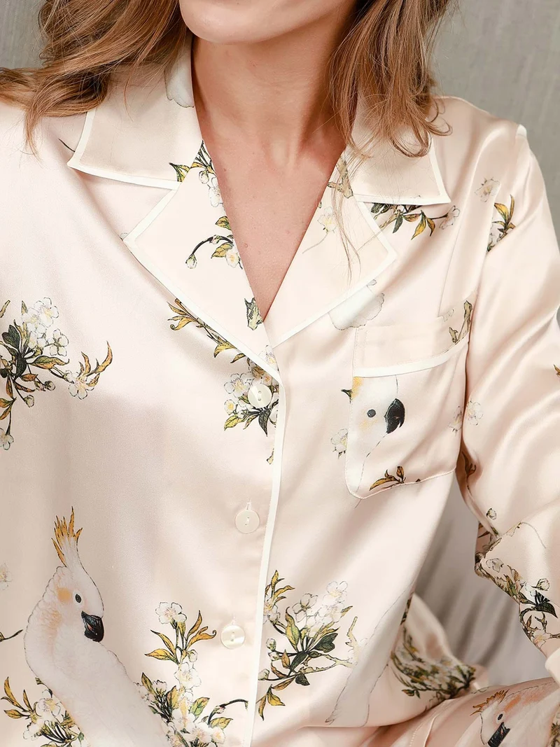 Reine Seide Damen-Langarm-Pyjama-Set mit Blumenmuster und Hose