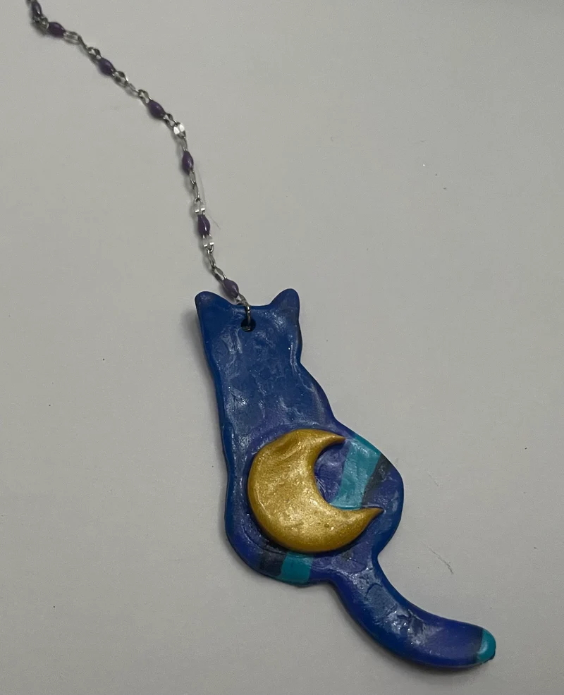 Cat /rabbit key chain