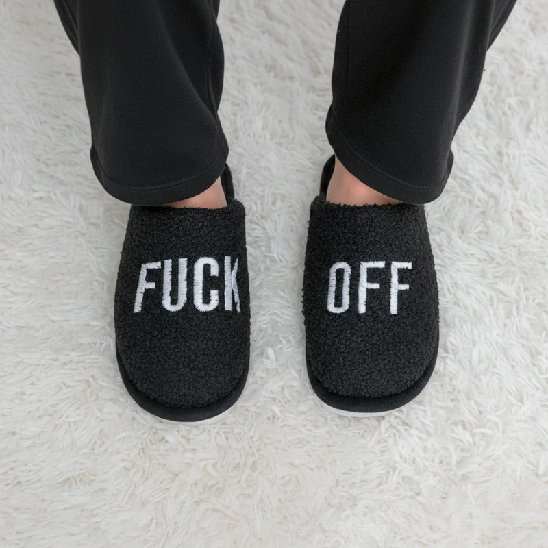 Zapatillas “Fuck off” negro