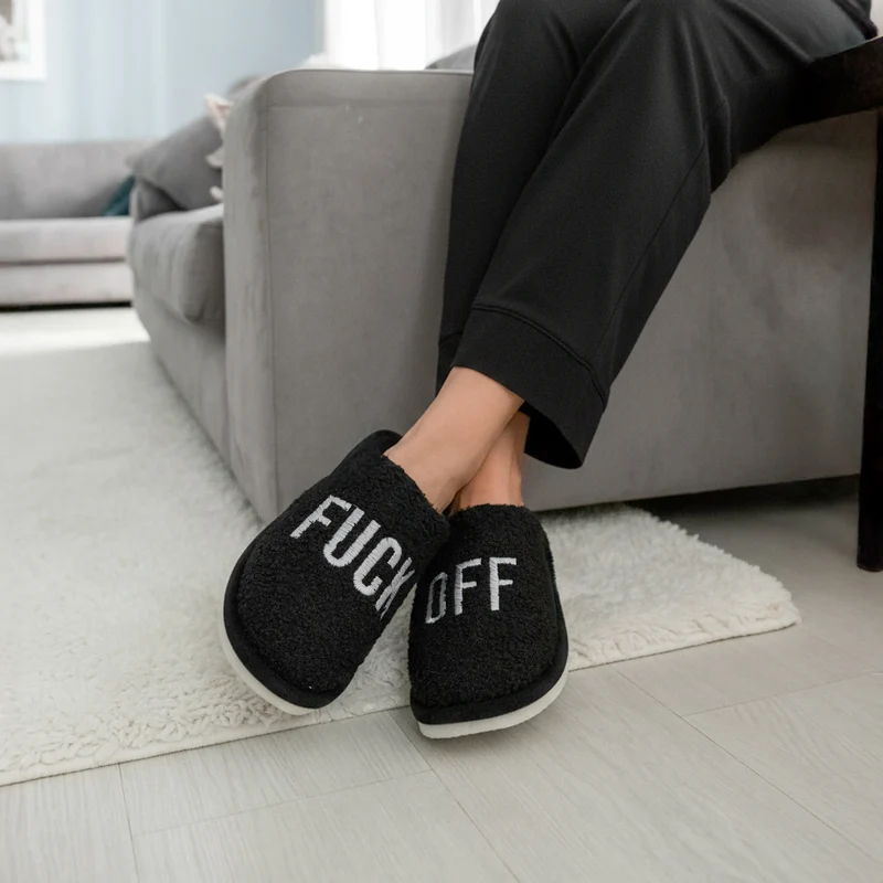 Zapatillas “Fuck off” negro