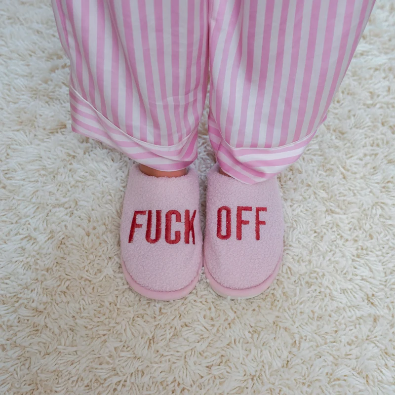 Zapatillas “Fuck off” rosa