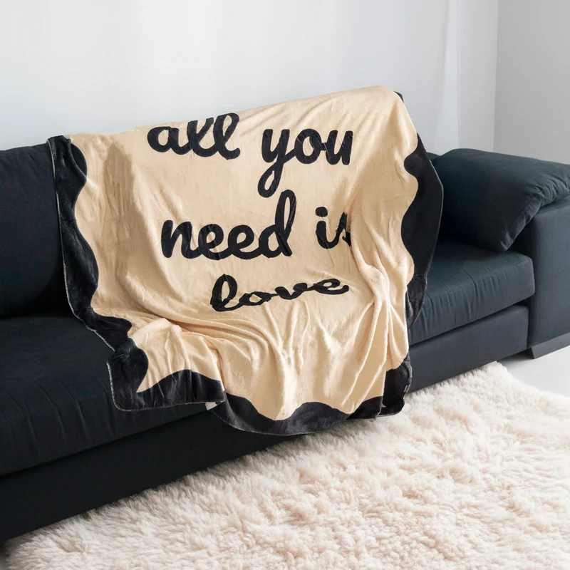 Manta “All you need is love”