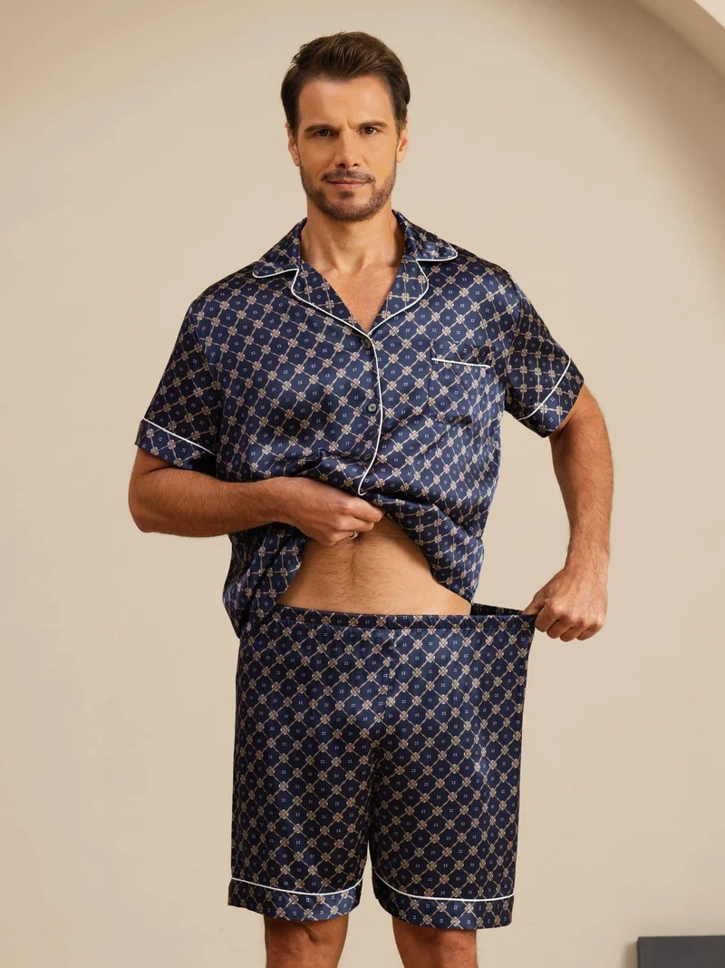 100% Maulbeerseide Herren-Kurzarm-Pyjama-Set mit Kettenmuster sowie Reverskragen und Shorts