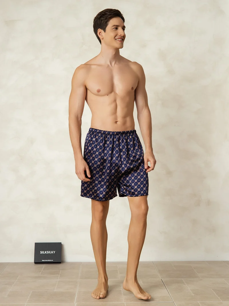 100% Maulbeerseide Herren-Schlafshorts mit marineblauem Kettenmuster und Elastikbund