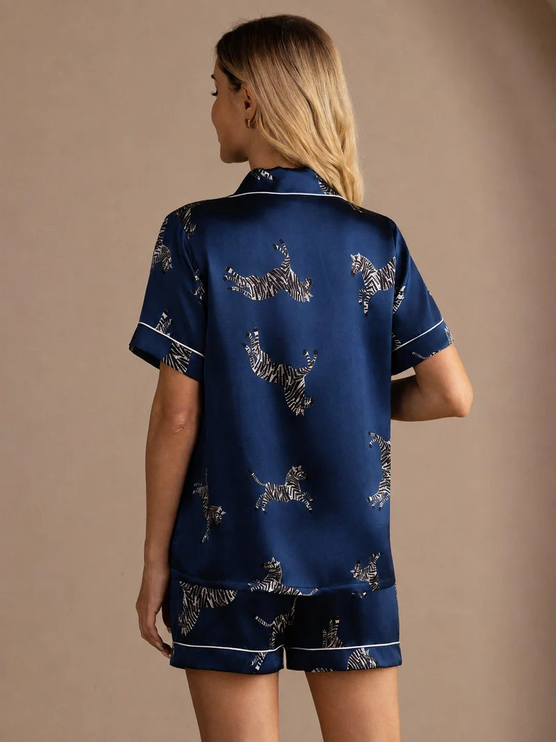 100% Maulbeerseide Damen Kurzararm Knopf Pyjama Set Mit Zebra Print