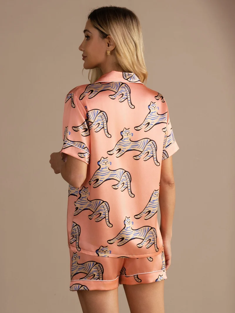 100% Maulbeerseide Damen Kurzararm Knopf Pyjama Set Mit Katzen Print