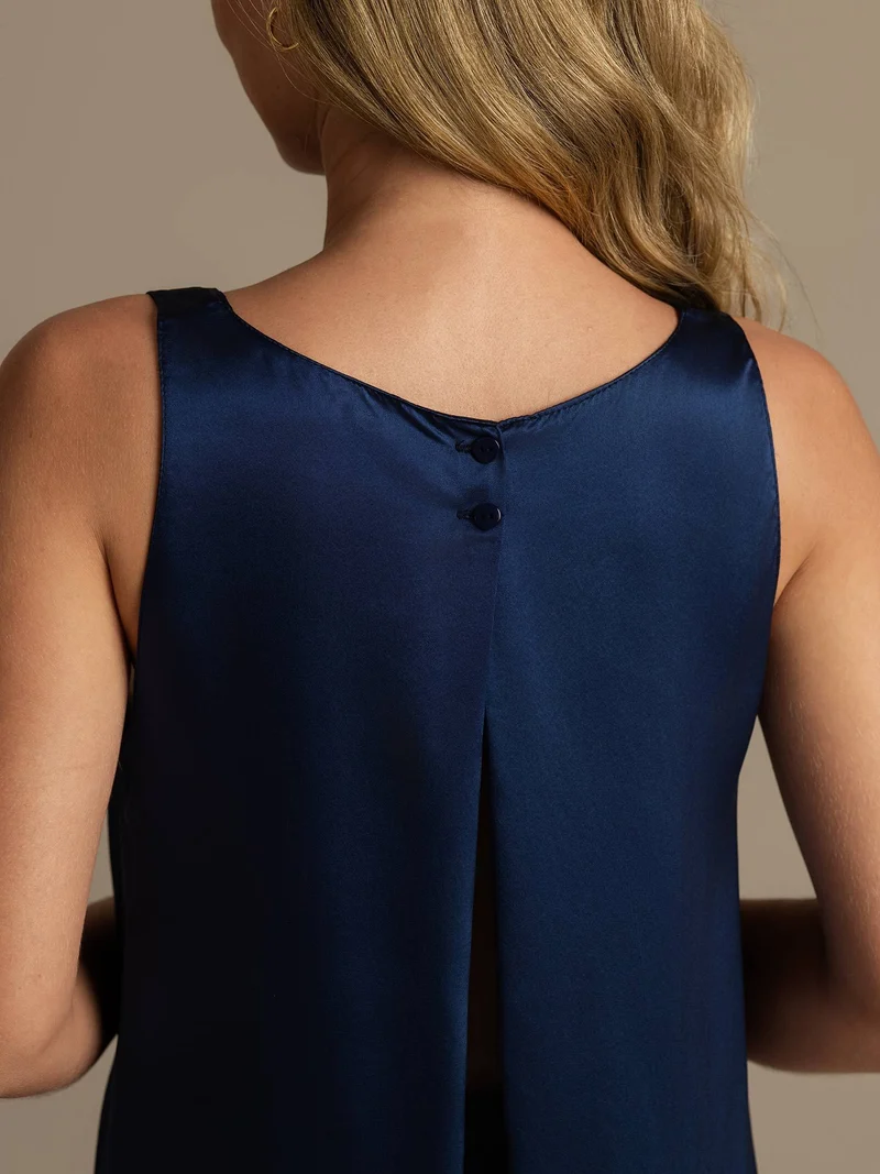 Reine Seide Set aus rückenfreiem Vokuhila-Tank-Top mit U-Ausschnitt sowie Weitbeinhose