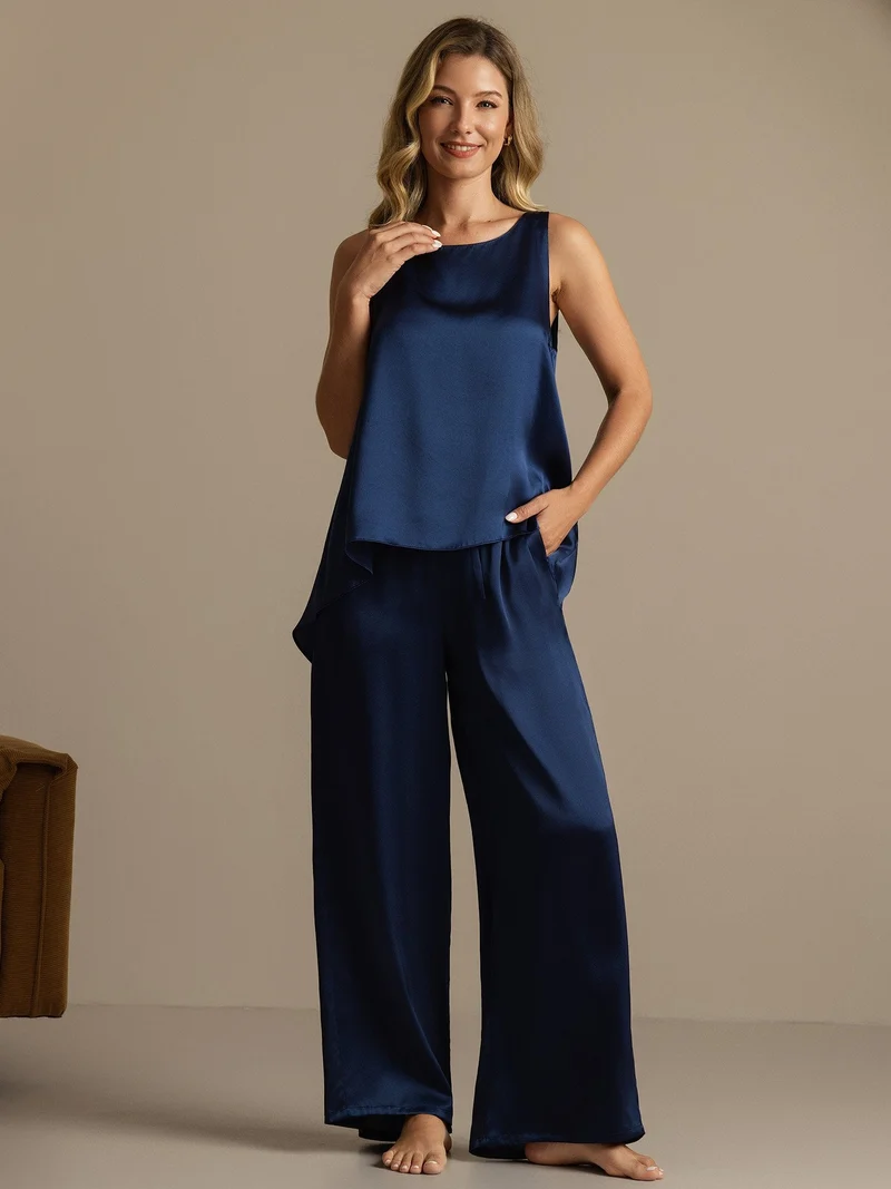 Reine Seide Set aus rückenfreiem Vokuhila-Tank-Top mit U-Ausschnitt sowie Weitbeinhose
