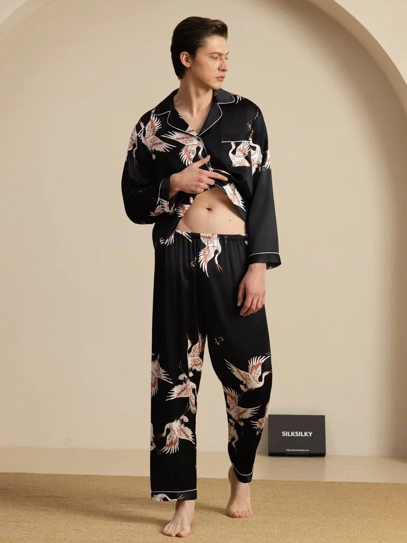 19 Momme Reine Seide Herren-Langarm-Pyjama-Set mit Kranichmuster und Reverskragen