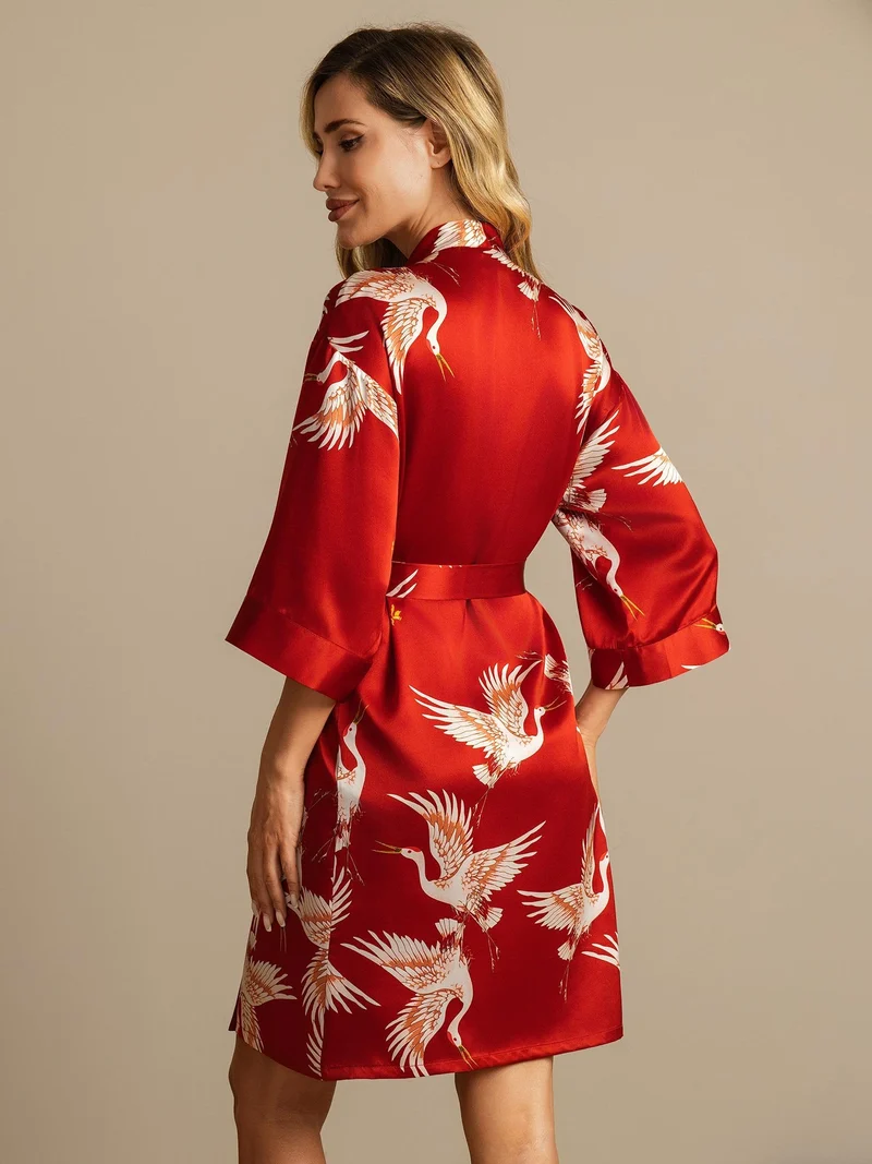 19 Momme 100% Maulbeerseide Damen-Wickelkimono mit Kranichmuster und Gürtel