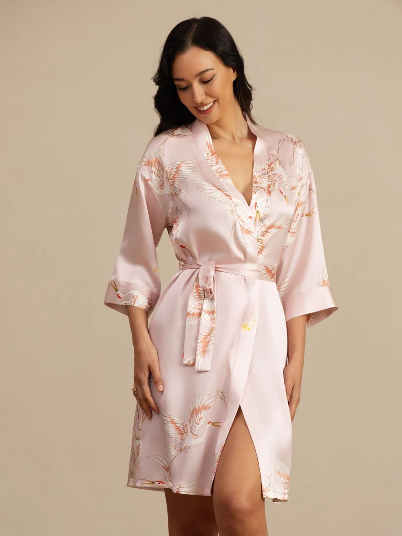 19 Momme 100% Maulbeerseide Damen-Wickelkimono mit Kranichmuster und Gürtel