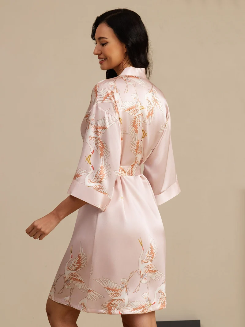 19 Momme 100% Maulbeerseide Damen-Wickelkimono mit Kranichmuster und Gürtel