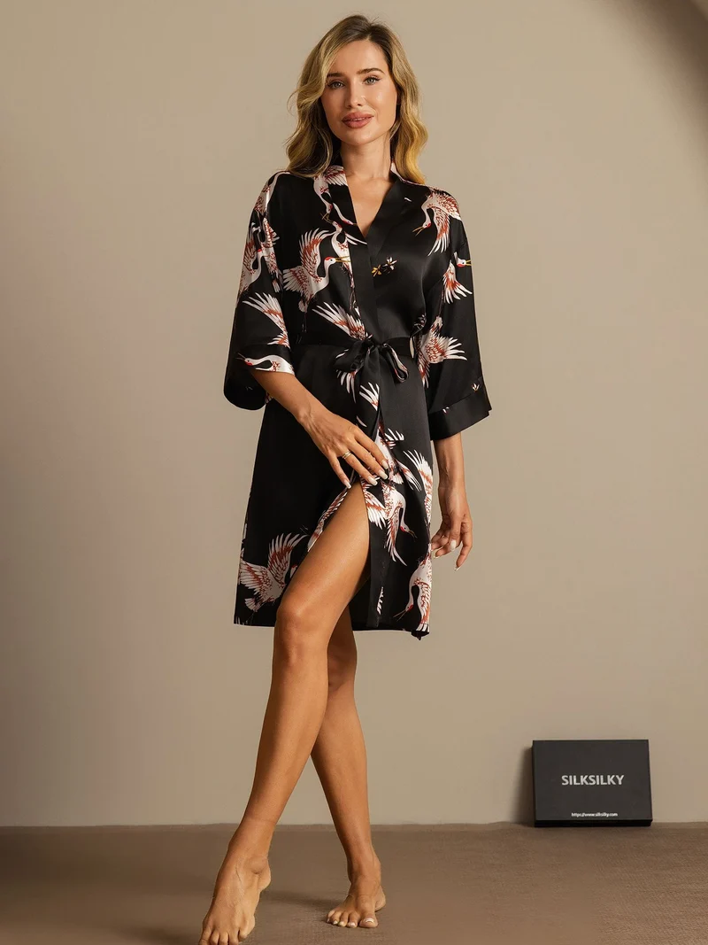 19 Momme 100% Maulbeerseide Damen-Wickelkimono mit Kranichmuster und Gürtel