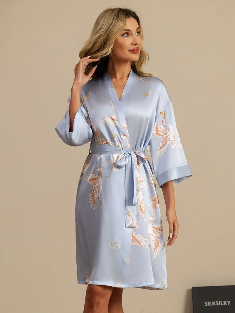 19 Momme 100% Maulbeerseide Damen-Wickelkimono mit Kranichmuster und Gürtel