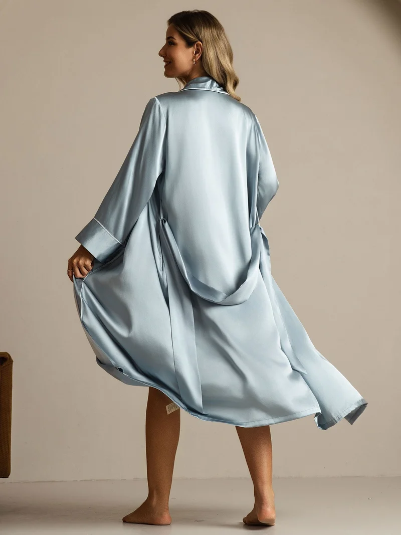 100% Maulbeerseide langer Damen-Morgenmantel mit Reverskragen sowie Gürtel und Taschen
