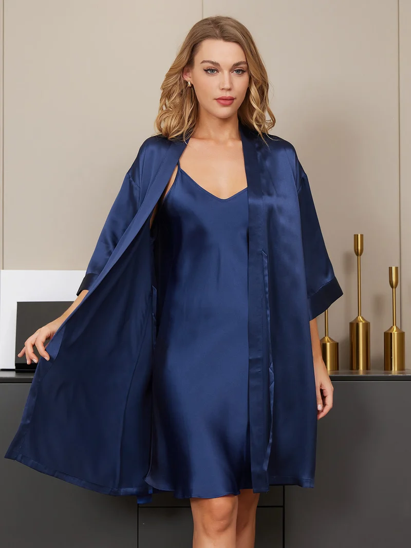 100% Maulbeerseide Set mit V-Ausschnitt-Nachthemd und Kimono-Morgenmantel