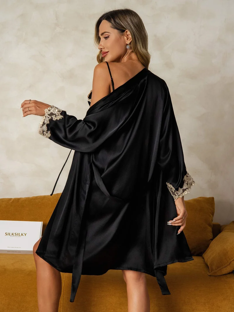 100% Maulbeerseide elegantes 2-teiliges Set mit Spitzen-Nachthemd und Morgenmantel