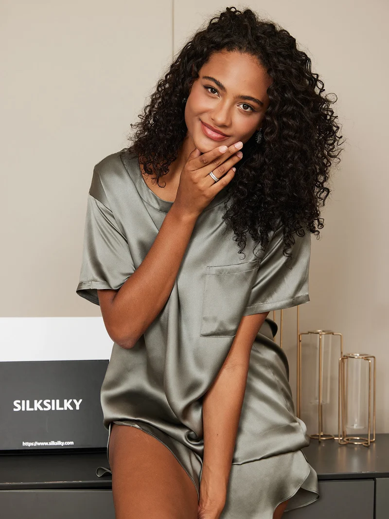 100% Maulbeerseide Damen-Kurzarm-Pyjama-Set mit Rundhalsausschnitt
